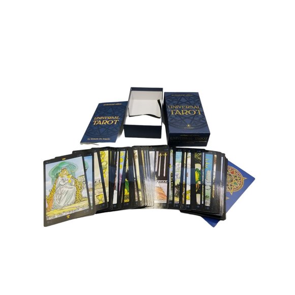 Universal Tarot Professional Edition Large Cards Deck by Roberto de Angelis - Picture 5 of 16